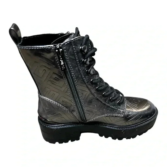🆕Guess Fearne Pewter Combat Boots & Box - Picture 1 of 8